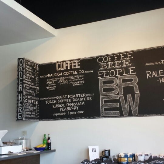 Foto scattata a BREW | Coffee Bar da Beth K. il 10/3/2014