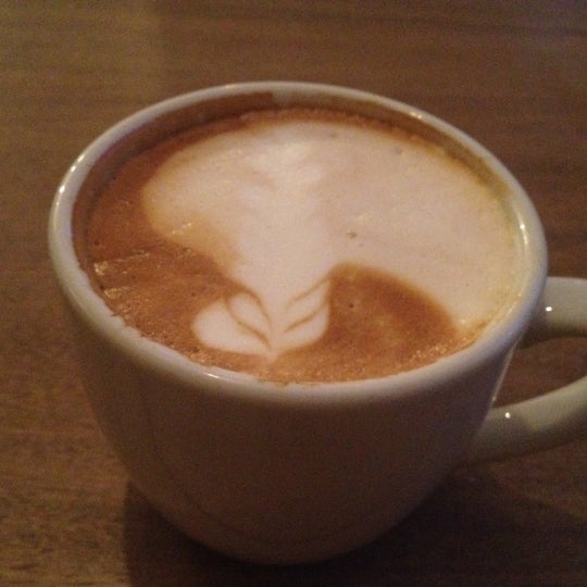 Foto tirada no(a) Vintage Heart Coffee por Monica P. em 11/10/2012