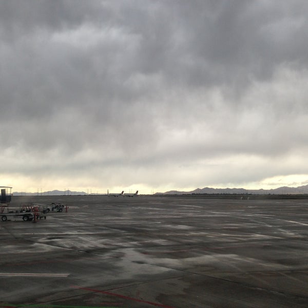 Photo taken at Salt Lake City International Airport (SLC) by Roohi M. on 9/25/2013