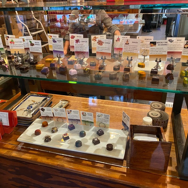 Casa De Chocolate Dessert Shop In Claremont Elmwood Casa De Chocolate Dessert Shop In Claremont Elmwood