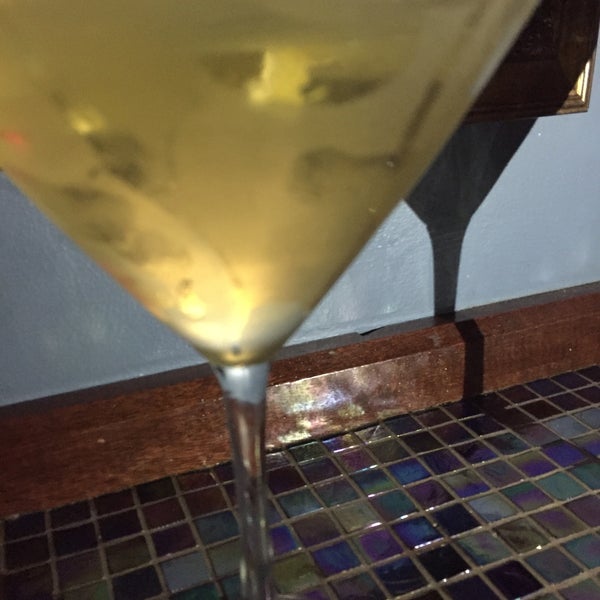 Das Foto wurde bei Marty&#39;s Martini Bar von Patrick B. am 11/8/2015 aufgenommen