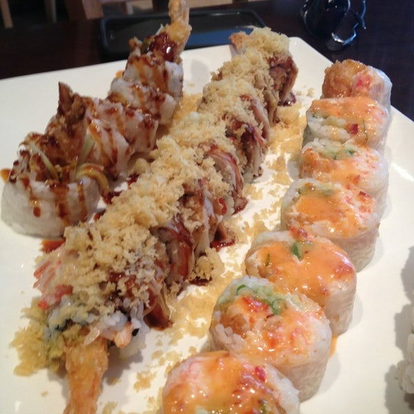 Foto tirada no(a) Geisha &quot;Sushi With a Flair&quot; - Denham Springs por Temple S. em 10/30/2013