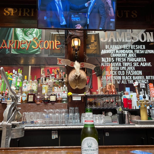 5/28/2022에 Sulaiman님이 Blarney Stone Bar &amp; Restaurant에서 찍은 사진