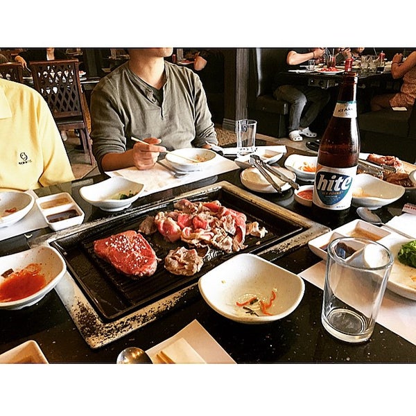 Foto tomada en O Dae San Korean BBQ  por Janet N. el 5/22/2015