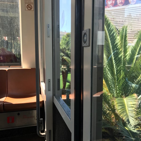 MirageTreasure Island Tram (Now Closed) 11 tips