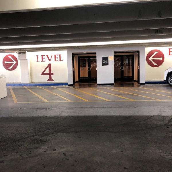 Caesars Palace Parking Garage - 5 tips