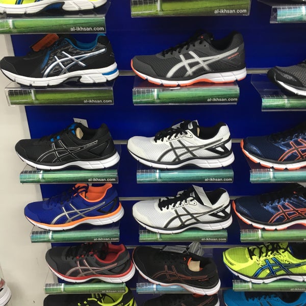 Al ikhsan deals asics