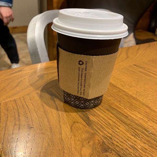 Foto scattata a Peet&#39;s Coffee &amp; Tea da E E. il 2/16/2019