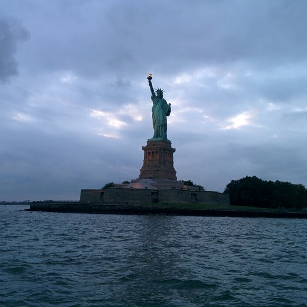 8/30/2014 tarihinde Nameet P.ziyaretçi tarafından New York Health &amp; Racquet Club Yacht'de çekilen fotoğraf