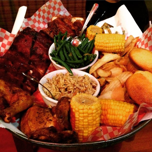 Famous Dave's Yuma Palms Regional Center 11 tips from 599 visitors