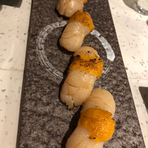 Снимок сделан в Yuubi Japanese Restaurant пользователем Julie O. 10/29/2018