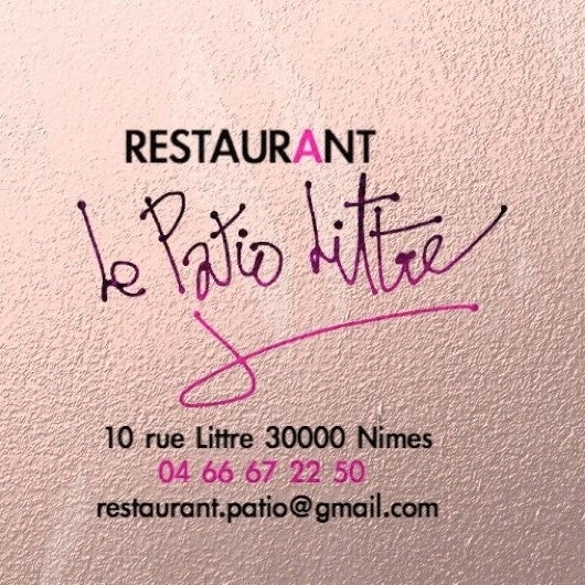 รูปภาพถ่ายที่ Le Patio Littré โดย Julien B. เมื่อ 11/8/2012