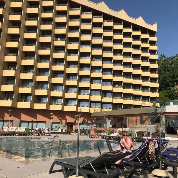 Foto diambil di Hotel Melia Costa del Sol oleh Martin K. pada 6/25/2018
