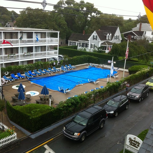 รูปภาพถ่ายที่ Surfside Hotel and Suites โดย Martin K. เมื่อ 9/1/2013