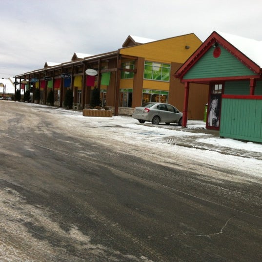 vans outlet st sauveur