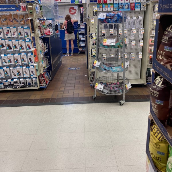 London Drugs Pharmacy in HastingsSunrise