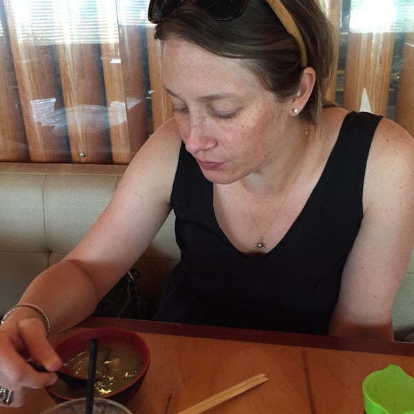 7/31/2016 tarihinde Brian W.ziyaretçi tarafından Sawa Hibachi Steakhouse &amp; Sushi Bar'de çekilen fotoğraf