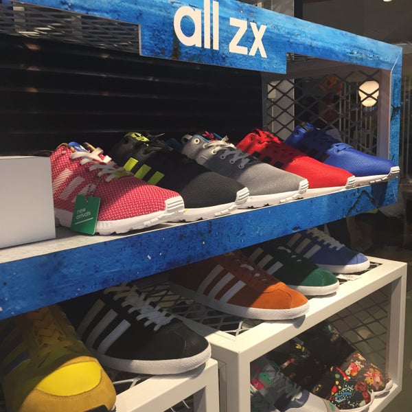 adidas sm north the block
