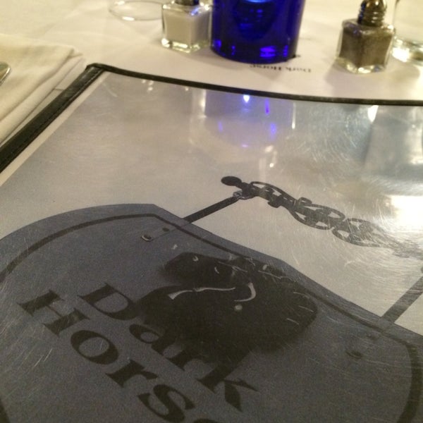 Foto scattata a Dark Horse Restaurant &amp; Bar da Lisa Marie R. il 11/14/2014
