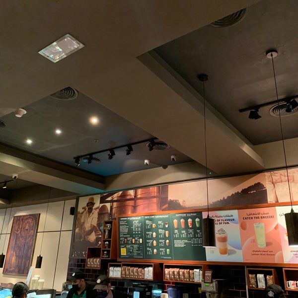 Foto scattata a Starbucks da Mhd S. il 5/21/2022