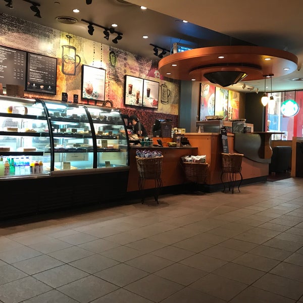 This Starbucks branch is the reason for many people to visit Ibn Battuta Mall.