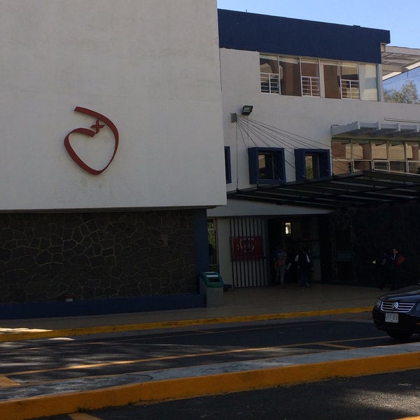 Foto scattata a Colegio Sagrado Corazón México da Carlo M. il 2/18/2017