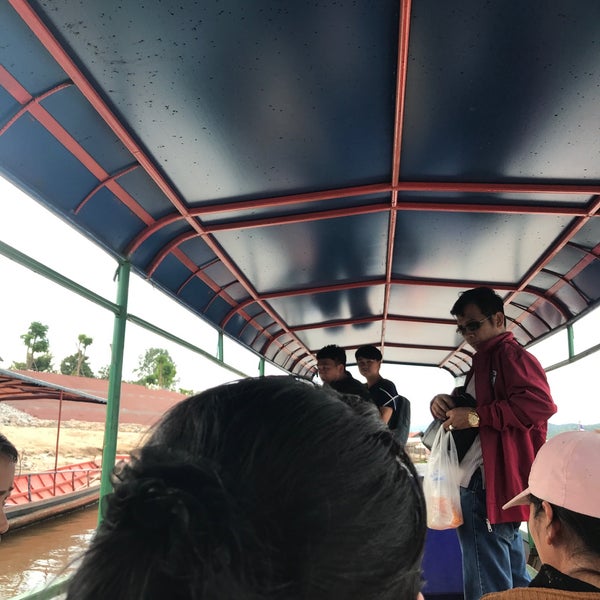 Photo taken at ท่าเรือบั๊ค เชียงของ by Neo T. on 7/13/2019