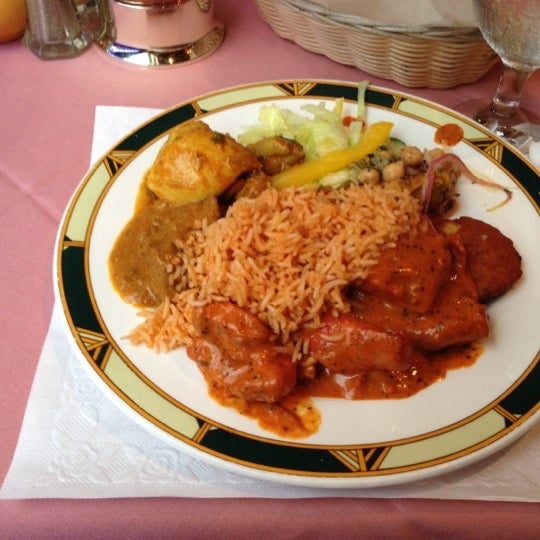 10/4/2012にOğuz D.がJaipur Royal Indian Cuisineで撮った写真