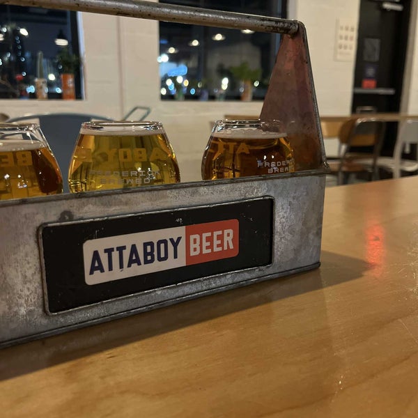 Photo taken at Attaboy Beer by Jacob S. on 12/10/2022