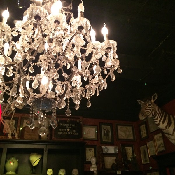 Снимок сделан в Jekyll &amp; Hyde Club | Restaurant &amp; Bar пользователем Adam K. 1/2/2015