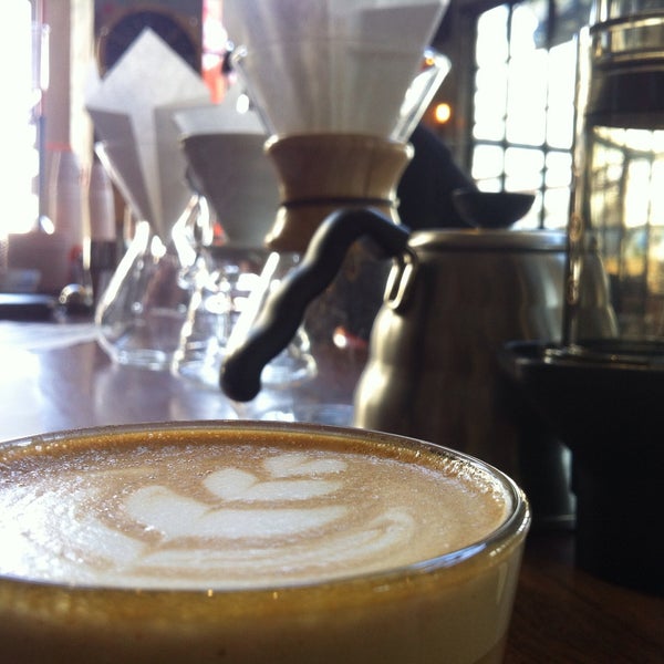 4/10/2015にKoray E.がMambocino Coffeeで撮った写真