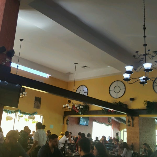 11/27/2016 tarihinde Marco A. C.ziyaretçi tarafından Hermanas Coraje Restaurante'de çekilen fotoğraf