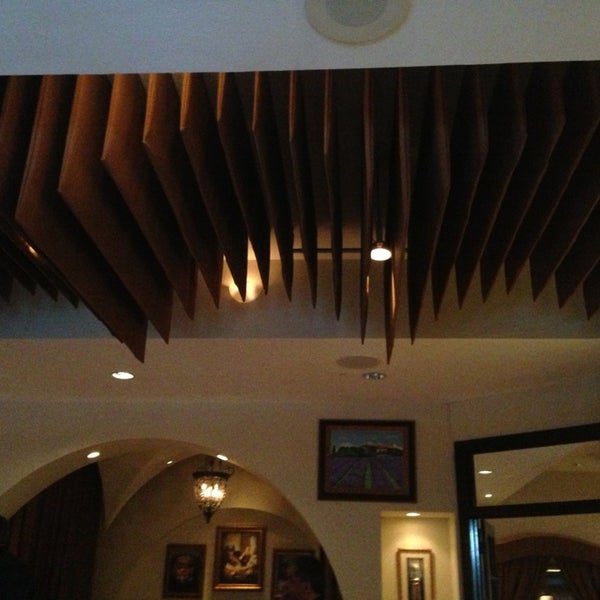 Das Foto wurde bei Cadot Restaurant von Peter S. am 2/2/2013 aufgenommen
