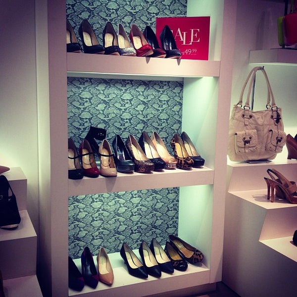 Nine West Shoe Store In Downtown Troy