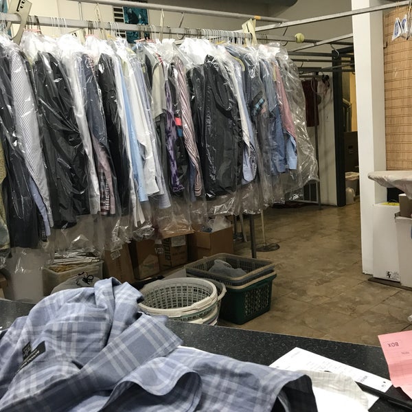Wrigleyview Cleaners Laundry Service in Chicago