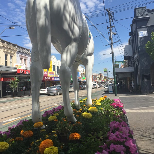 Glenferrie Road Road