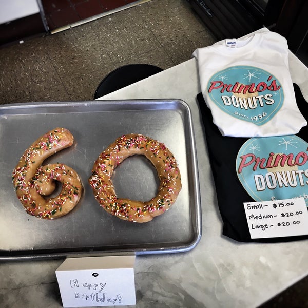 Снимок сделан в Primo&#39;s Donuts пользователем Keshav L. 7/9/2016