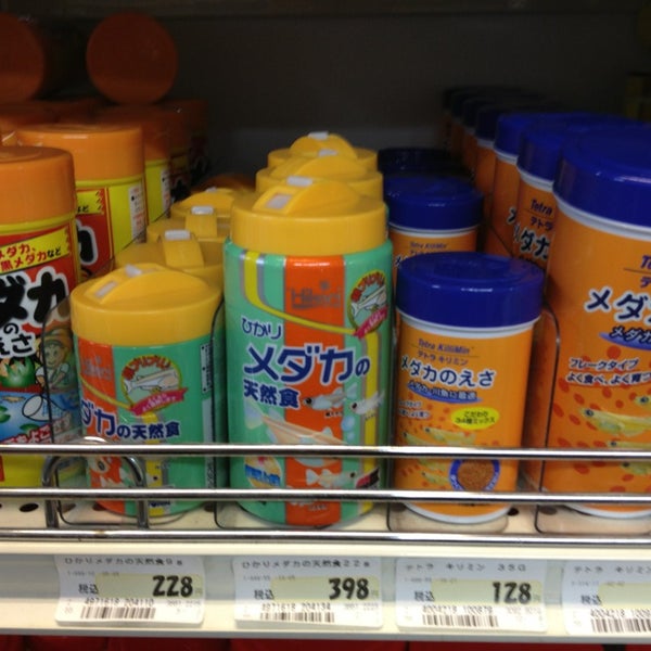 Lavita логотип. Михаил давыдов вива. Viva музыкальный канал. Вива пет. Вива пет.