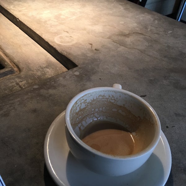 Foto tirada no(a) Coffee Foundry por Darrell em 4/22/2016