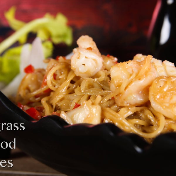 Yummy Lemon Grass Seafood Noodles only @ovobar  :-)