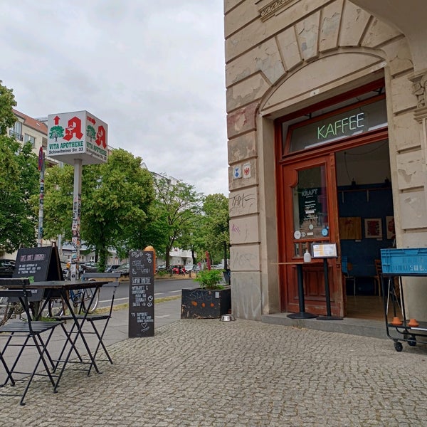 Photo taken at Kiez Kaffee Kraft by Mario B. on 6/24/2021