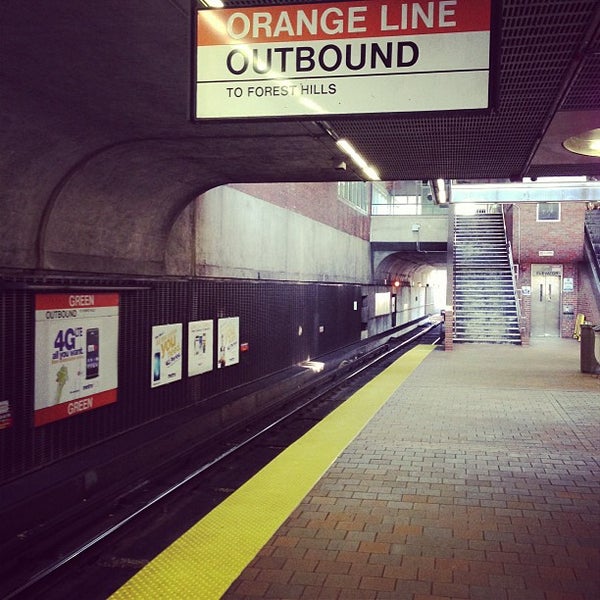 MBTA Green Street Station Jamaica Plain'de Metro İstasyonu