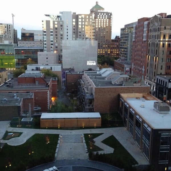 10/8/2013にTiffany H.がCourtyard Montreal Downtownで撮った写真