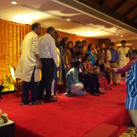 Das Foto wurde bei IVY Restaurant &amp; Banquets von Ashish G. am 12/23/2012 aufgenommen