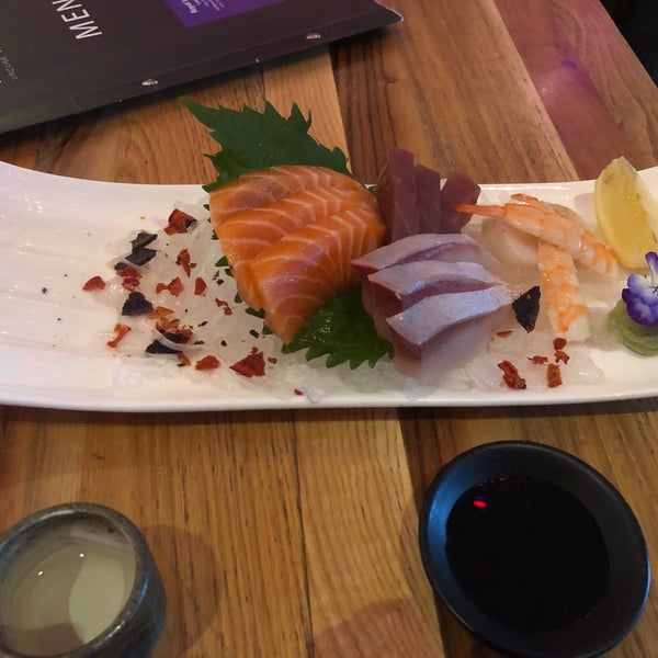 Very tasty. The Sashimi mix is great. But man, do you want to try the Sushi Assorti. Hmmm.