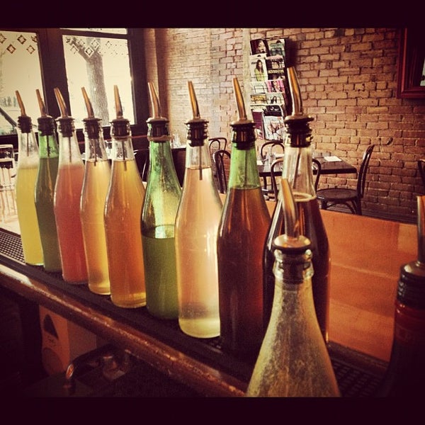 11/8/2012 tarihinde Ryan M.ziyaretçi tarafından Westport Cafe &amp; Bar'de çekilen fotoğraf