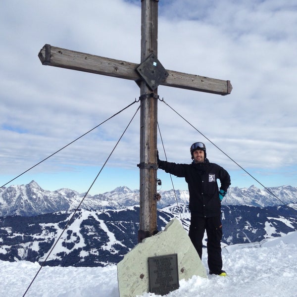 Photo taken at Westgipfelhütte by Janko H. on 1/21/2015