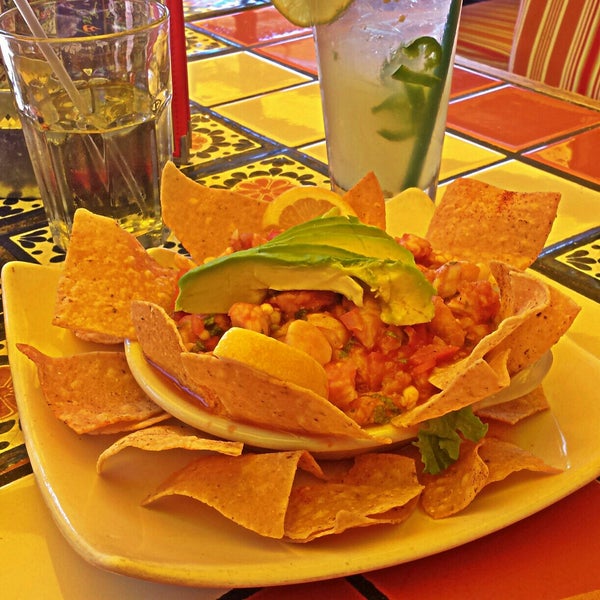 Photo taken at En Fuego Cantina &amp; Grill by Bob B. on 11/4/2014
