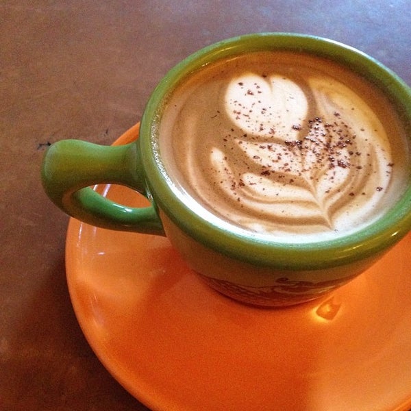 Das Foto wurde bei Ipsento Coffee House von Kim am 1/15/2014 aufgenommen