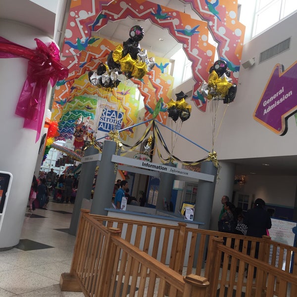 รูปภาพถ่ายที่ Children&#39;s Museum of Houston โดย Jim R. เมื่อ 12/29/2016